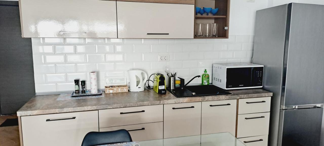 Mamaia Nord Studio La 10 M De Plaja Langa Cluburi Exteriör bild
