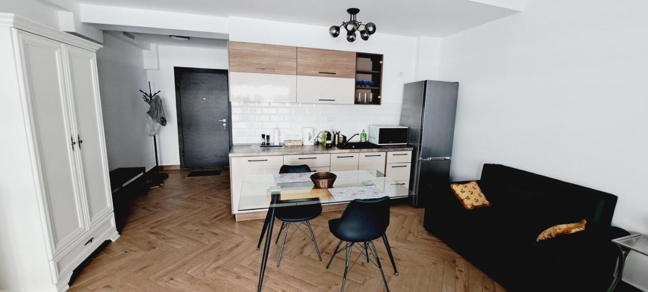 Mamaia Nord Studio La 10 M De Plaja Langa Cluburi Exteriör bild