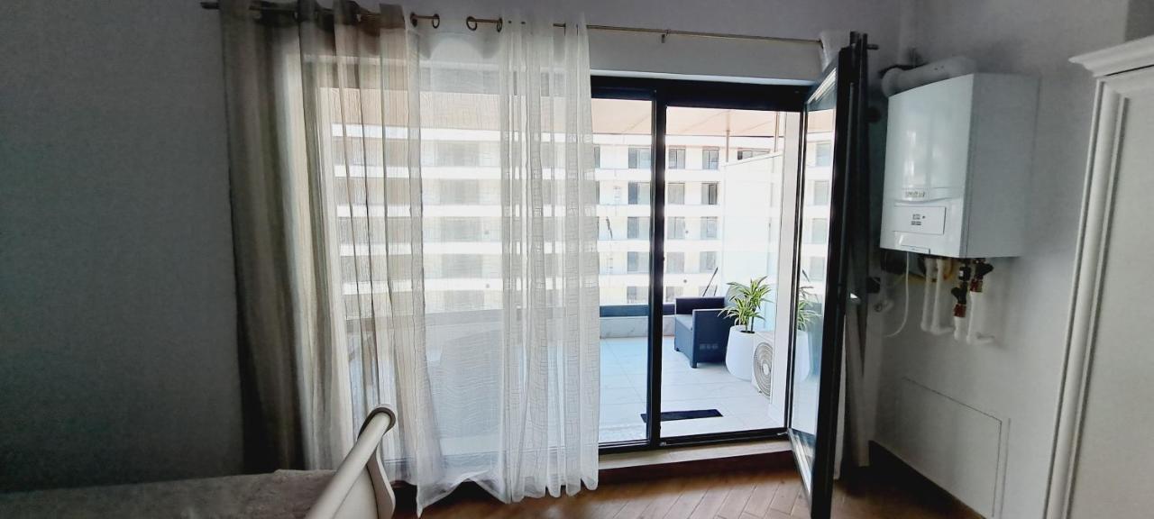 Mamaia Nord Studio La 10 M De Plaja Langa Cluburi Exteriör bild
